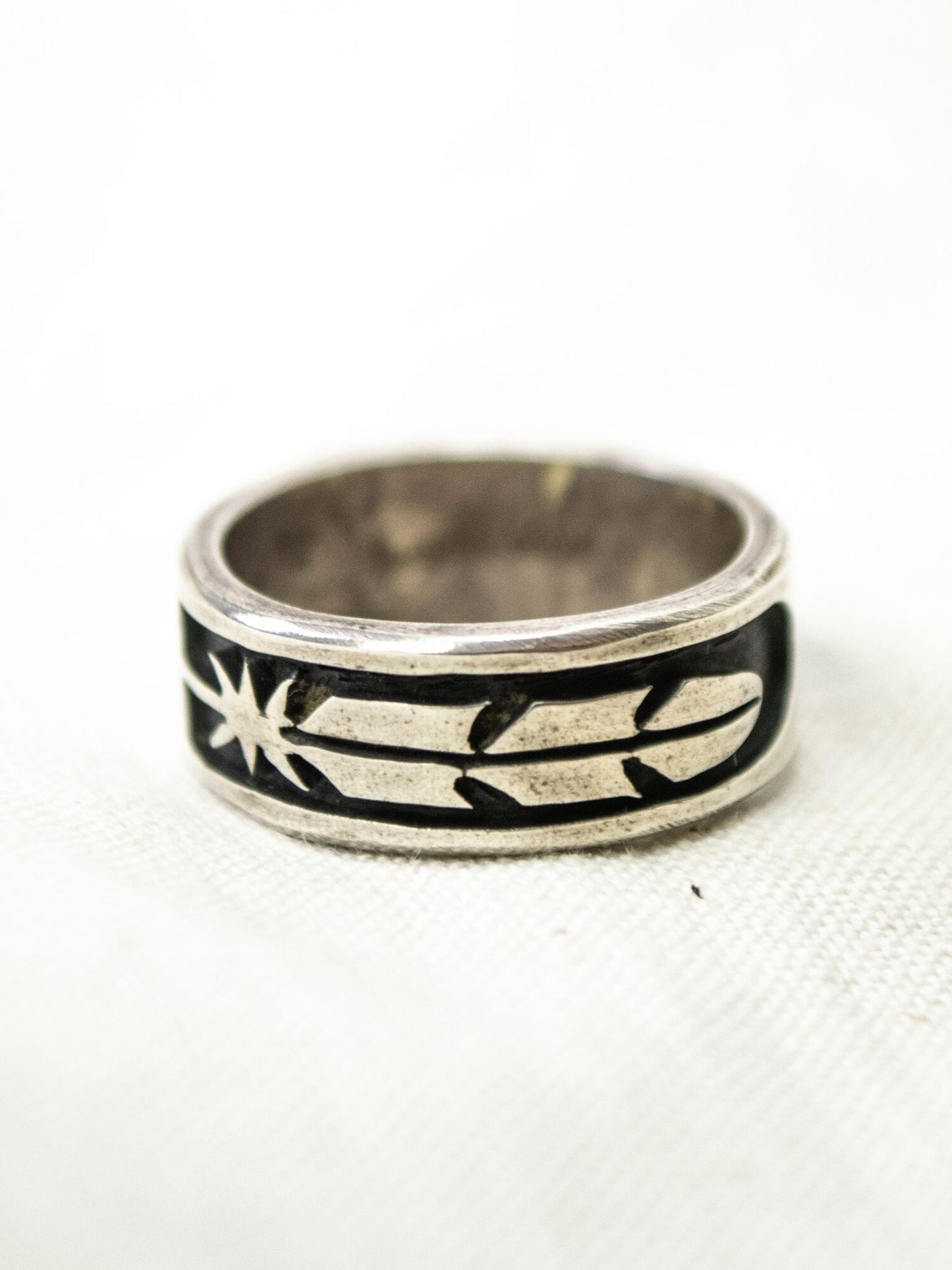 SUGNEVAHYA SILVER RING