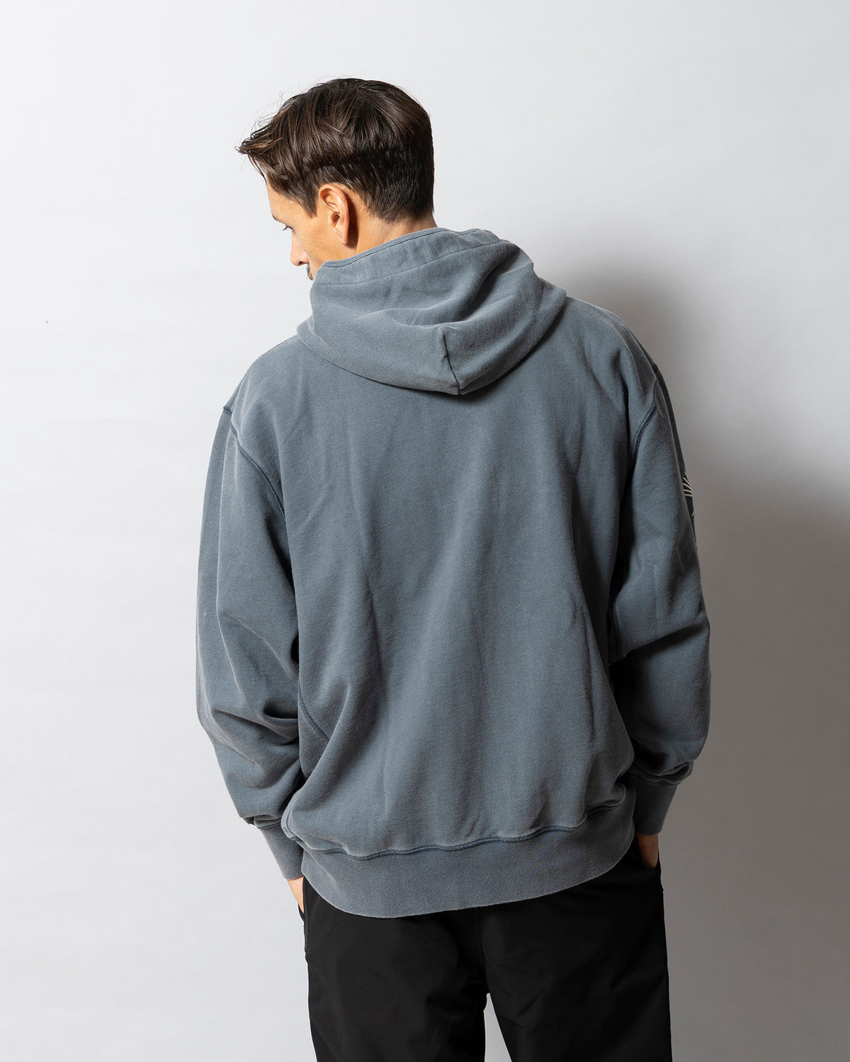 "ROAMIING" F/Z HOOD SWEAT / Desert Navy