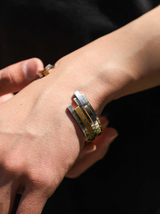 UNEVEN BARS BANGLE(Middle) / Silver × Brass