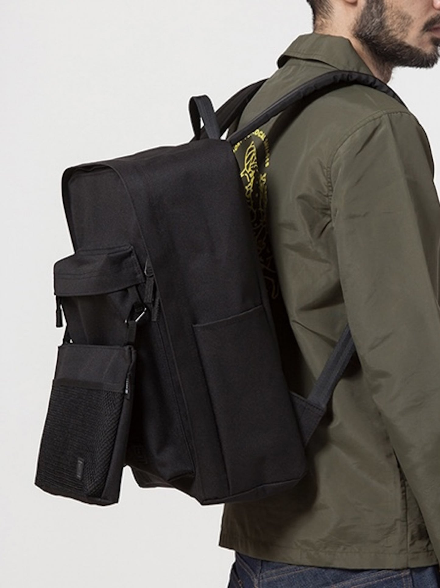 VENTURE SACOCHE BAG / Black