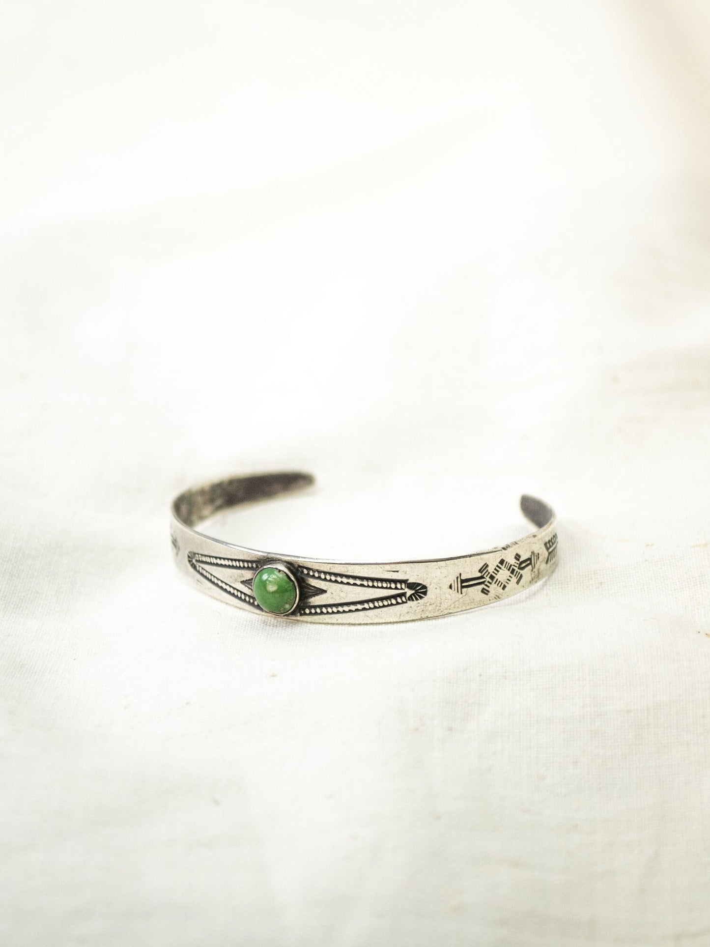 1950's ANTIQUE BANGLE / KINGS MANASSA