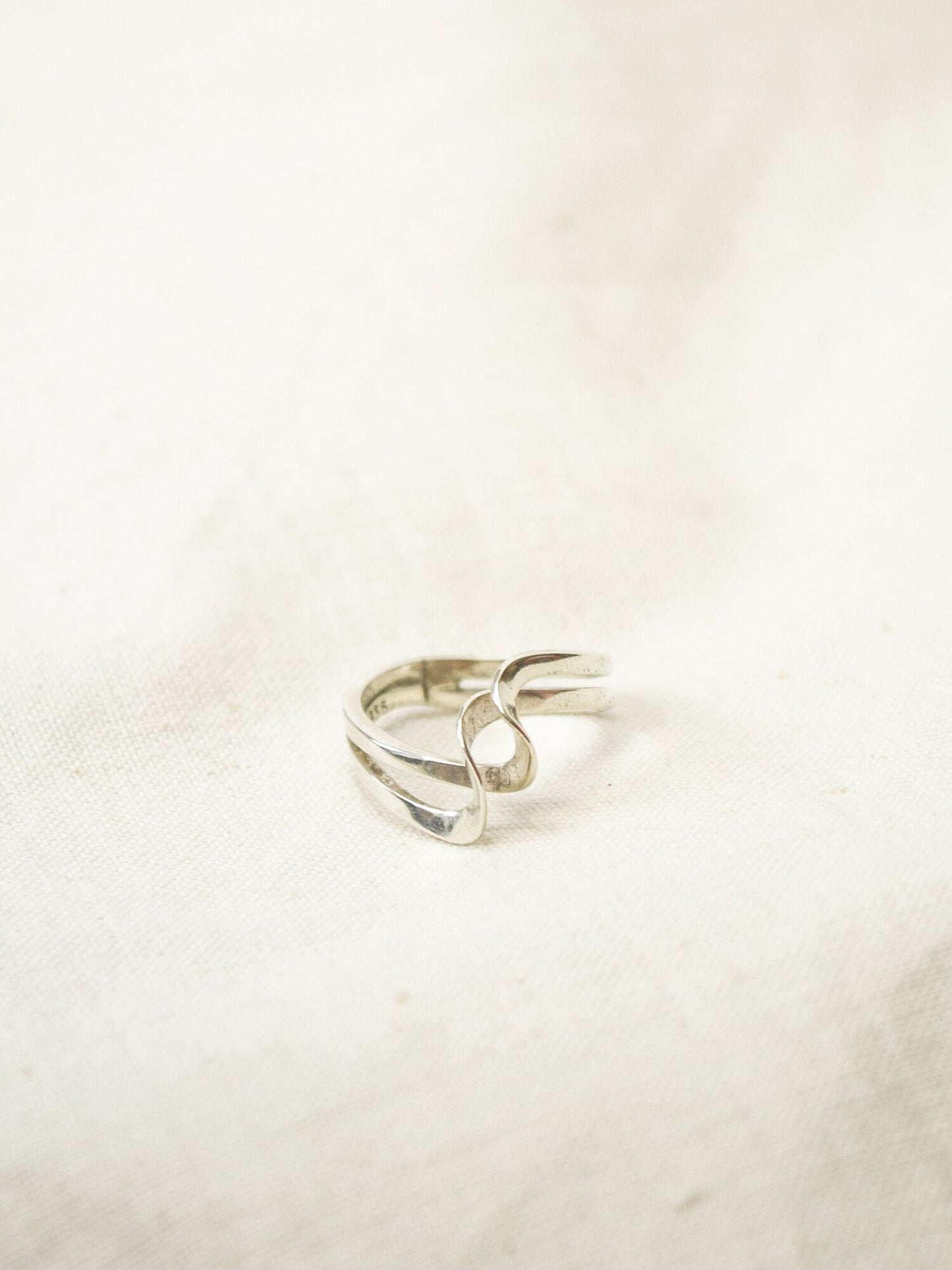 MICHAEL KIRK TWIST RING