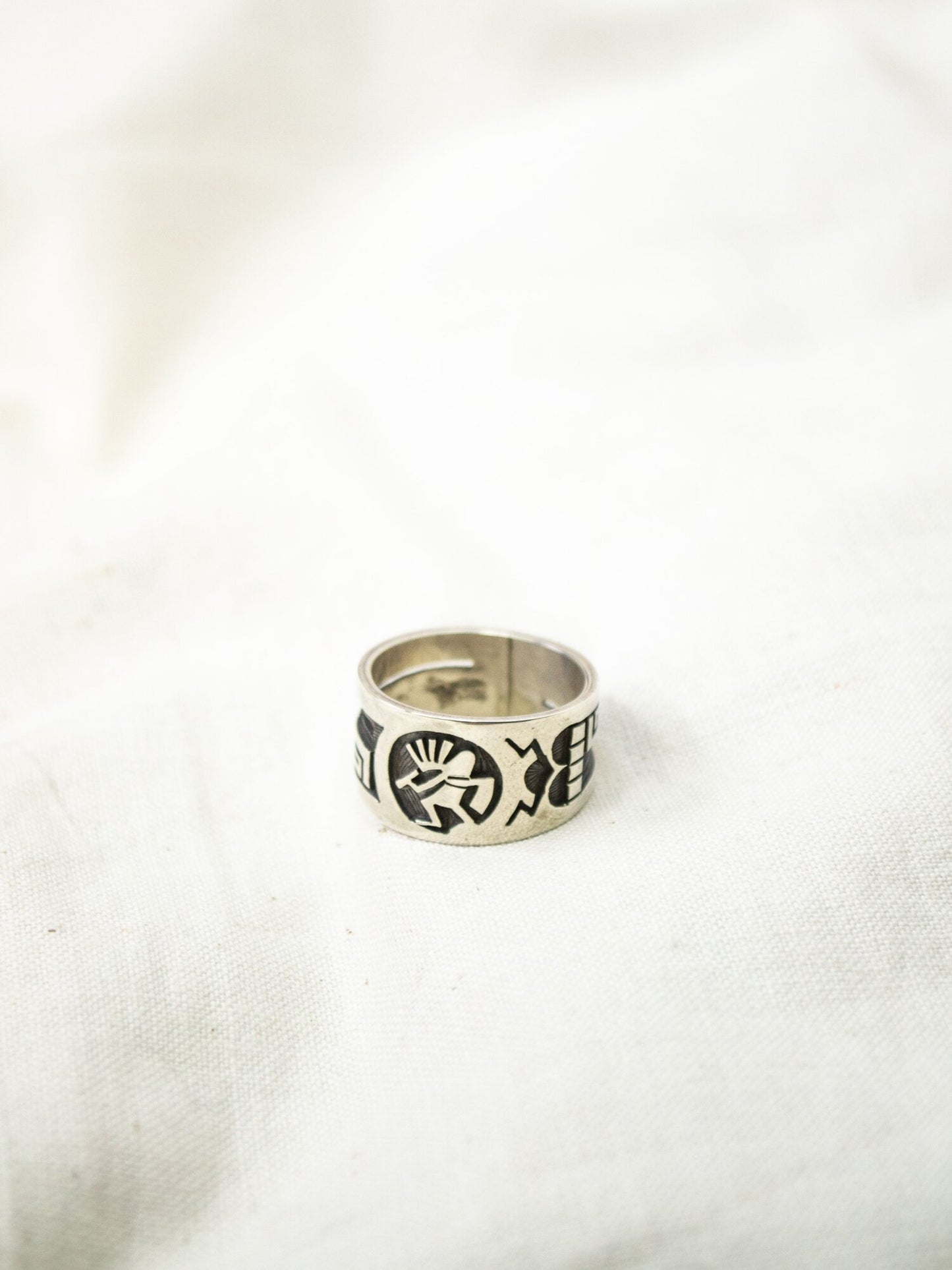 LUCION KOINVA SILVER RING