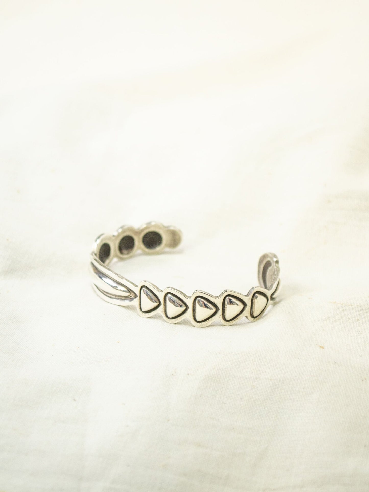 ALEX SANCHEZ SILVER BANGLE / TYPE B