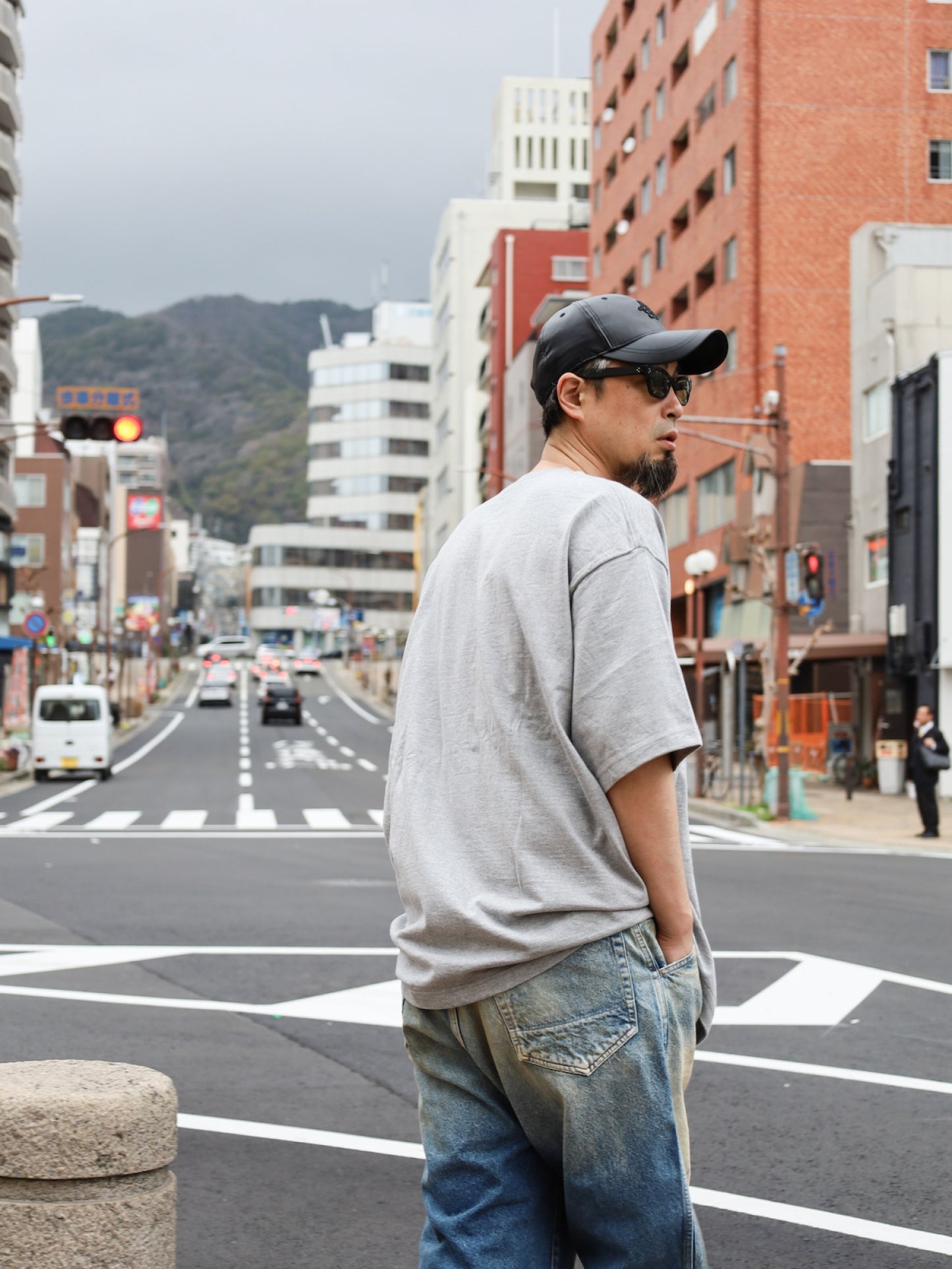 NEW BASIC SS TEE / Grey