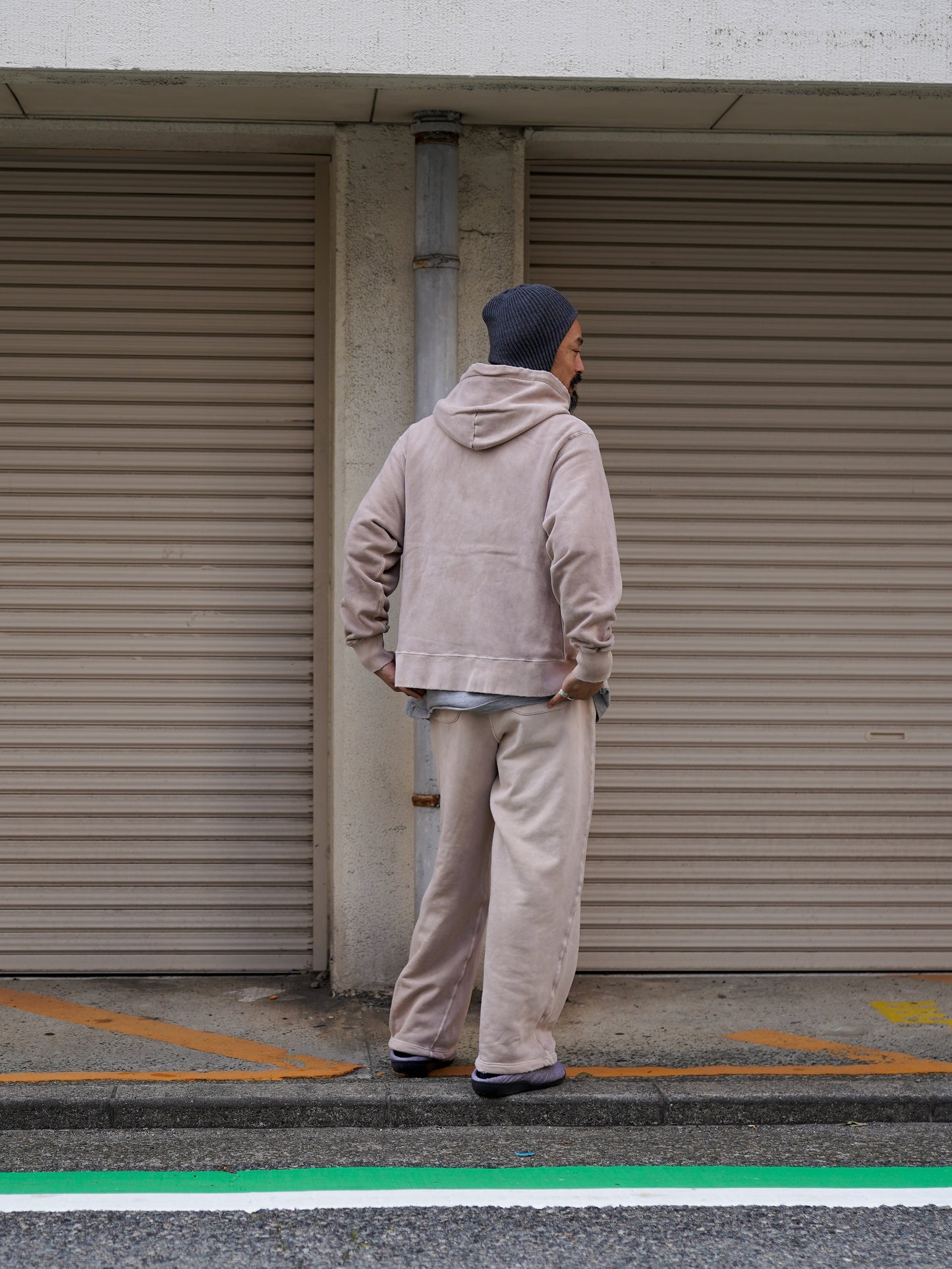 PIGMENT DYED SIDE LIB SWEAT PARKA / Beige