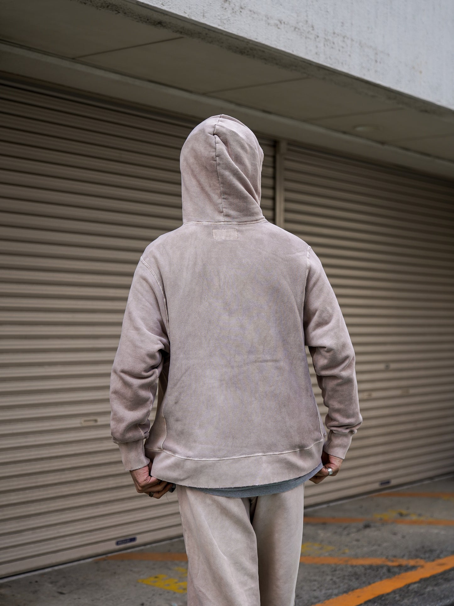 PIGMENT DYED SIDE LIB SWEAT PARKA / Beige
