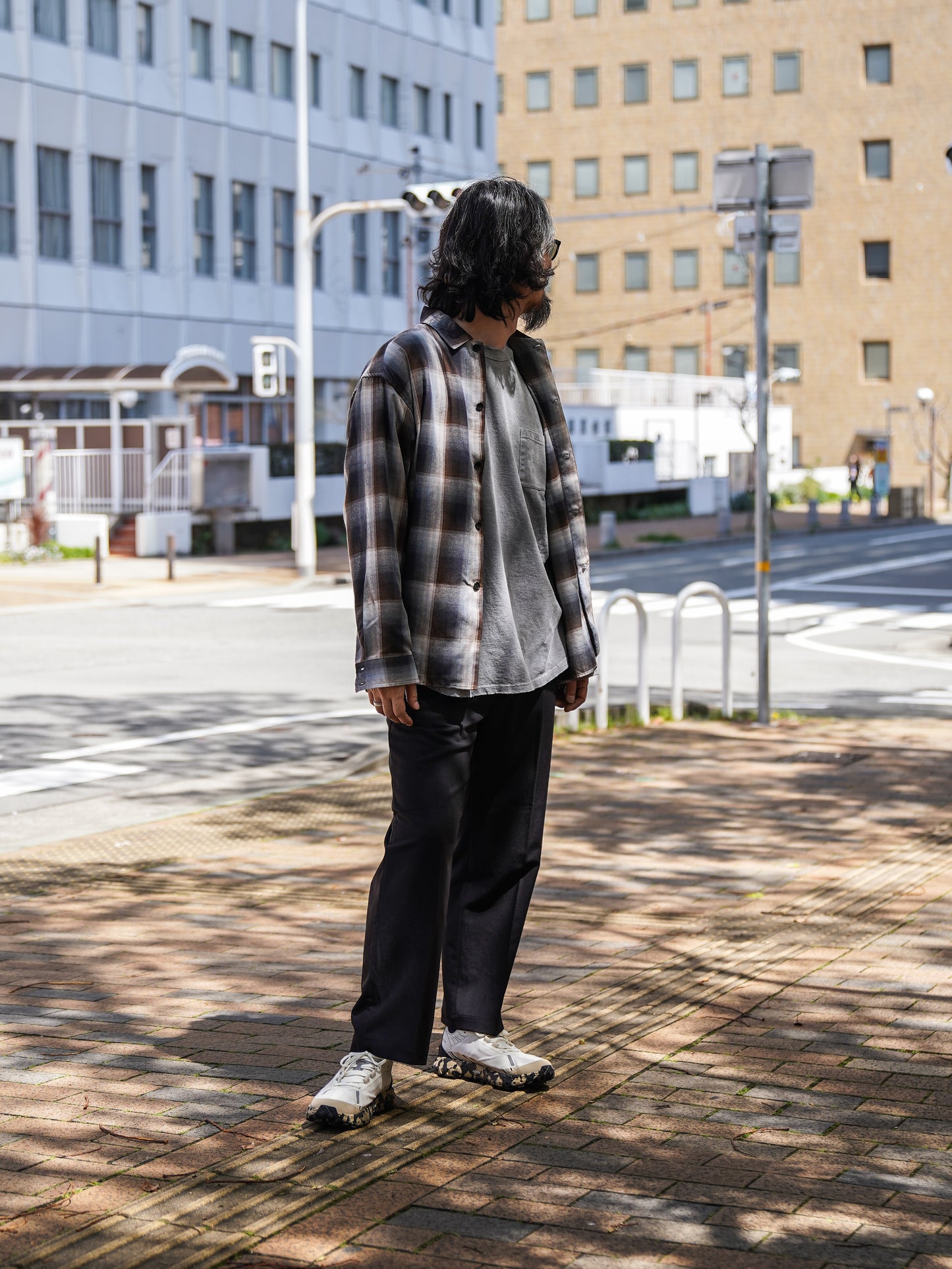 CENTER PRESS L POCKET SLACKS / Black