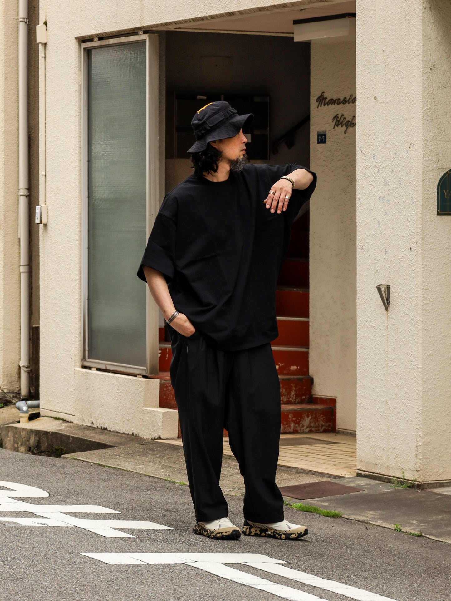 SUPER BIG ROUND SS TEE / Black