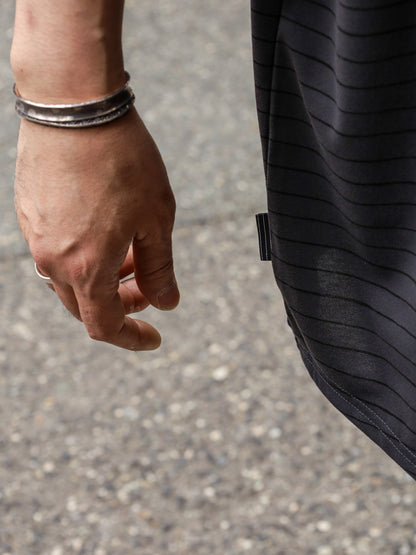 SUPER BIG SIDE STRIPE TECH SS TEE / Chacoal