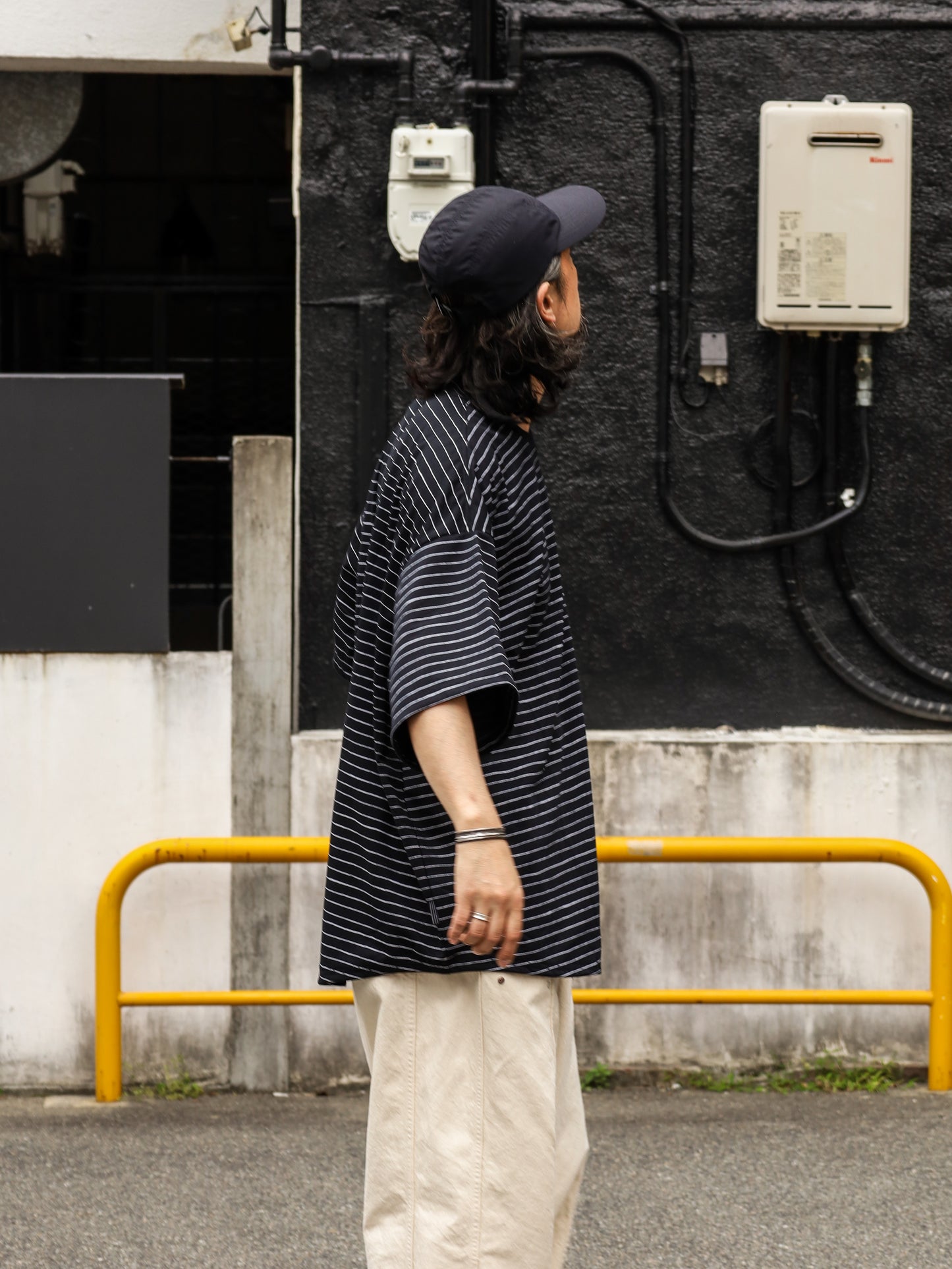SUPER BIG SIDE STRIPE TECH SS TEE / Black