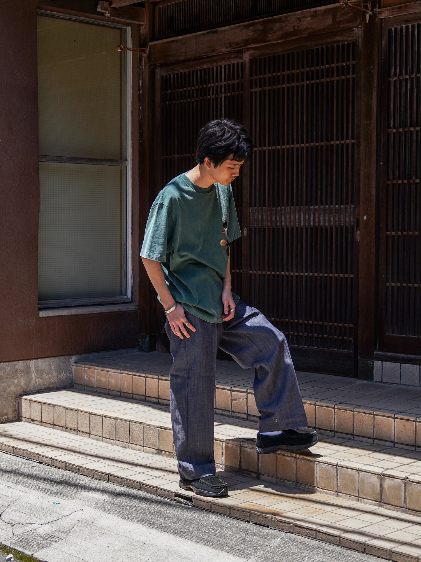 DUMMEAL BADGE SMOKY TEE / Smoky Green