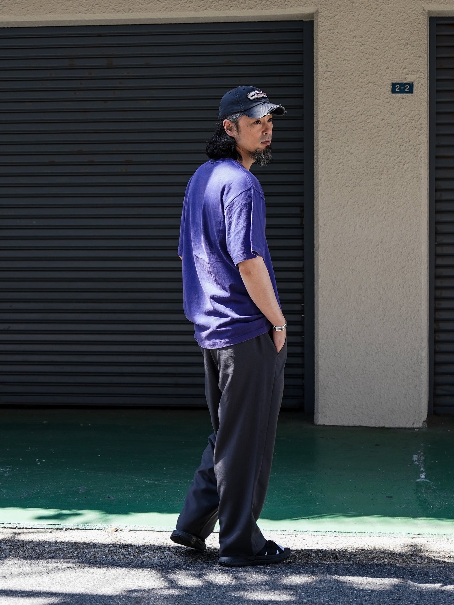 DUMMEAL BADGE SMOKY TEE / Smoky Purple