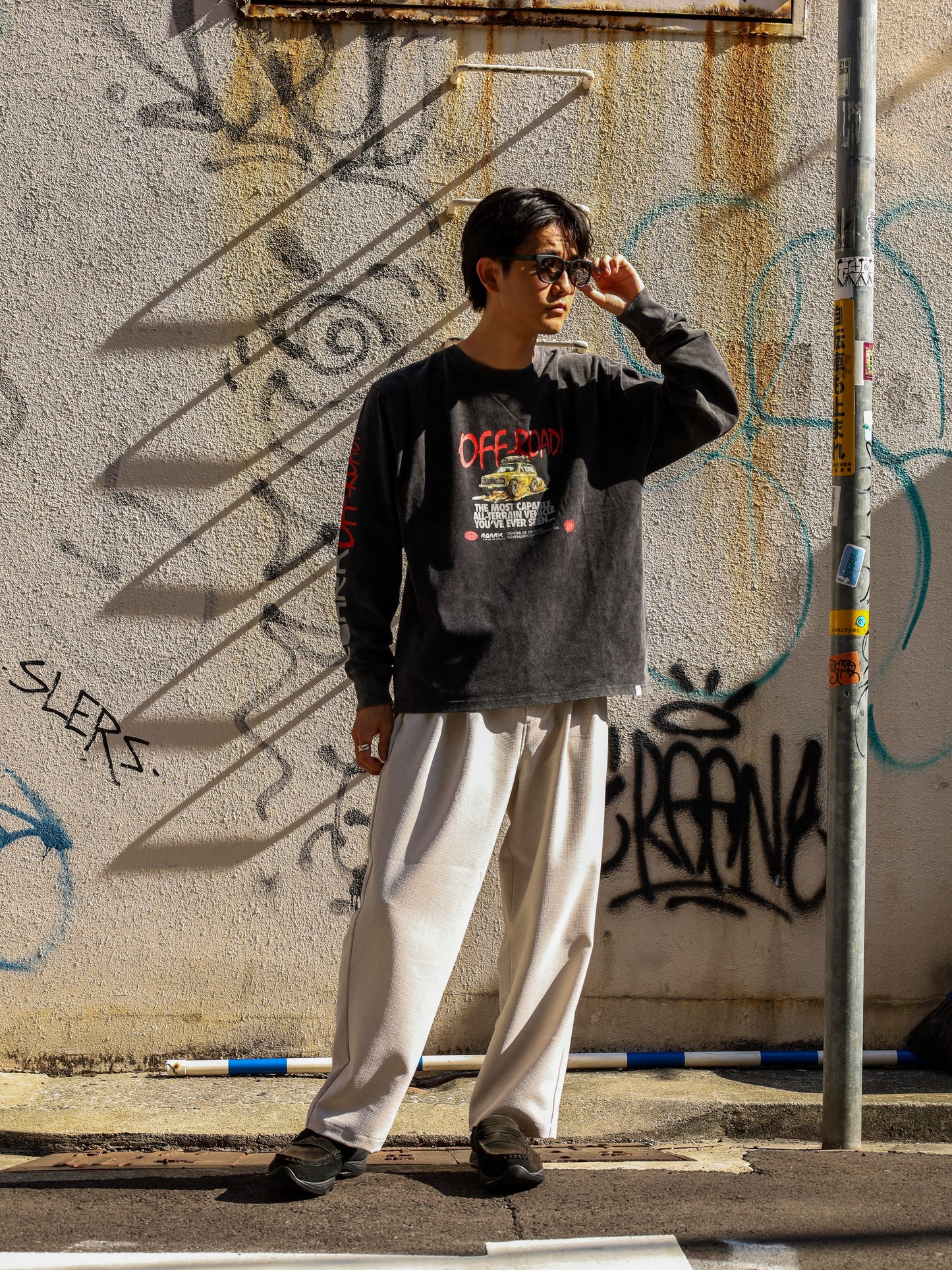 "OFF ROAD" WELL WORN L/S TEE / Black