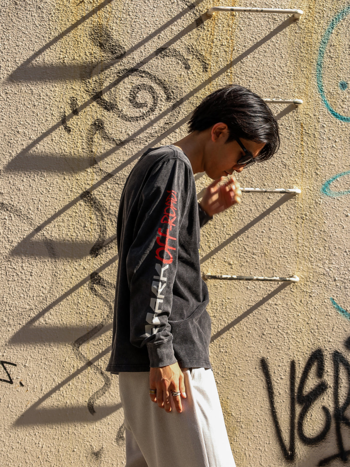 "OFF ROAD" WELL WORN L/S TEE / Black