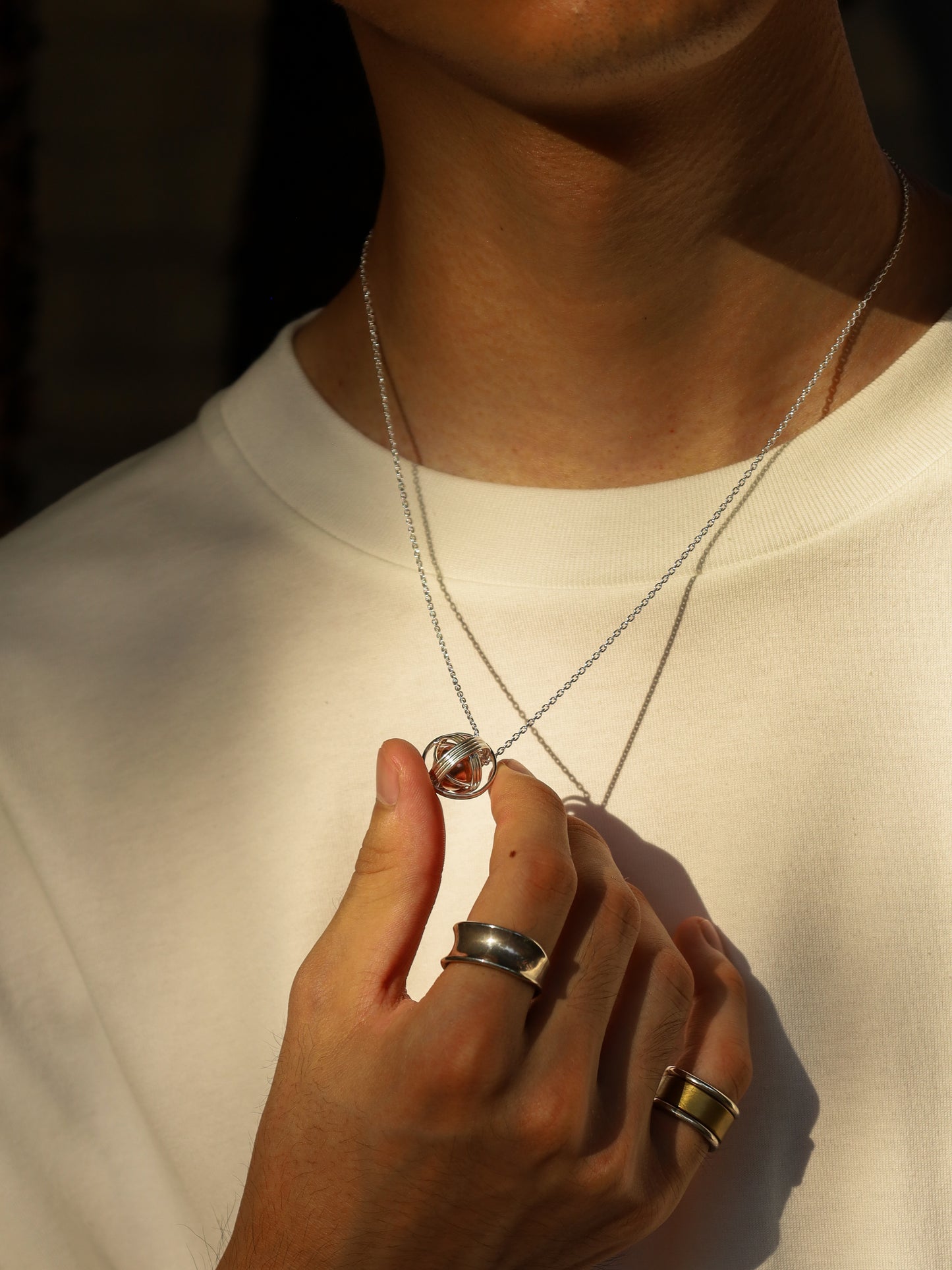 UNEVEN RINGS NECKLACE / Silver × Copper
