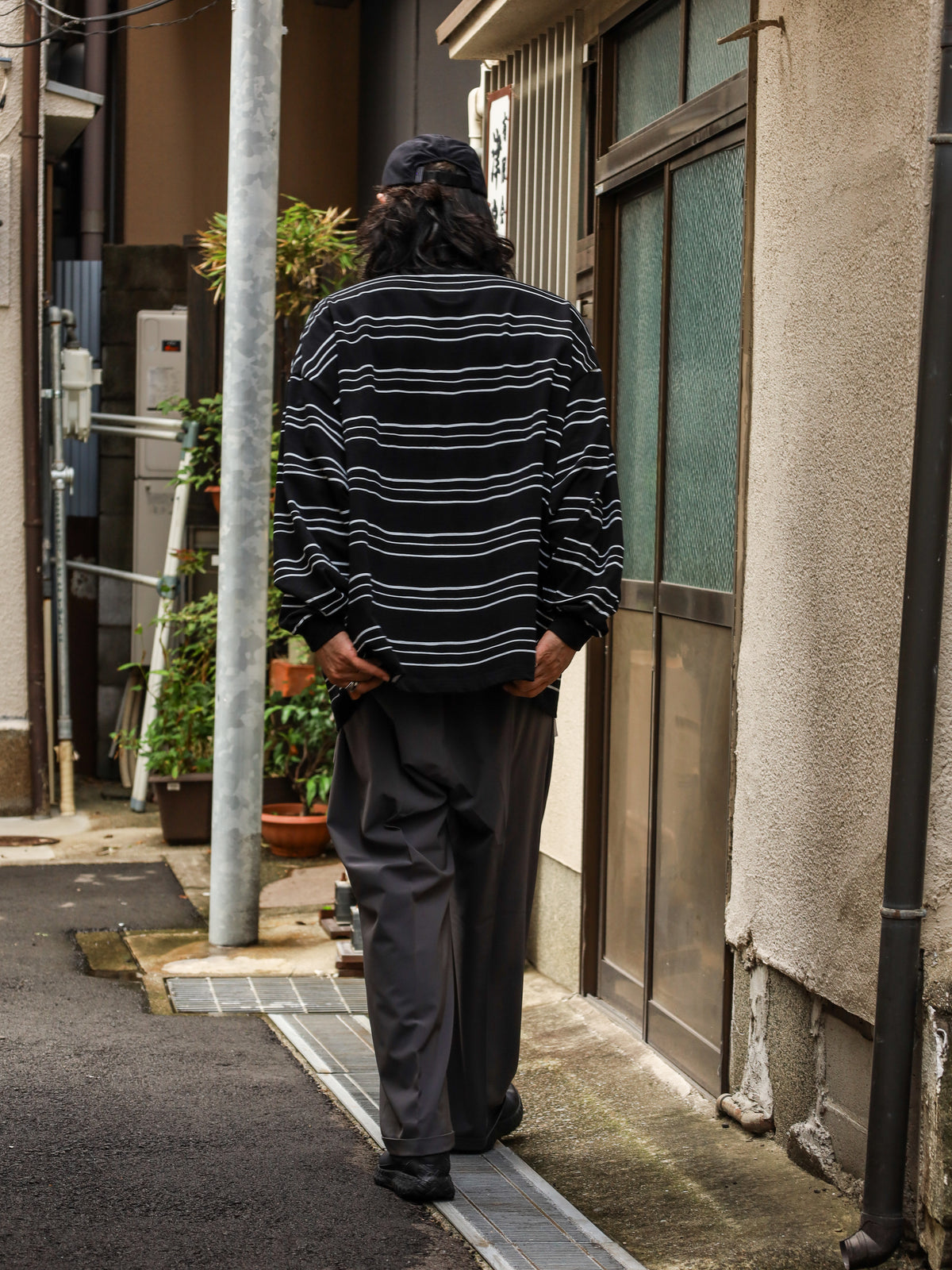SUPER BIG LS TEE (MULTI STRIPE) / Black