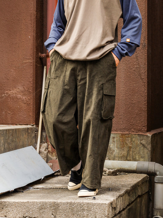 ORGANIC COTTON VELVETEEN CARGO PANTS / Olive