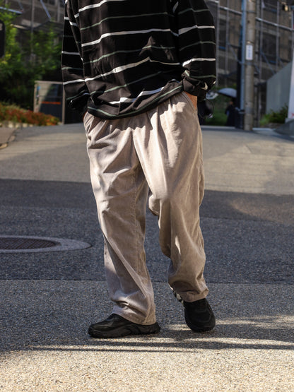 TWO TUCK WIDE PANTS (CORDUROY) / Grey