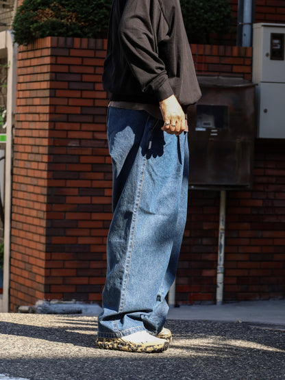 TWO TUCK WIDE PANTS (DENIM) / Blue