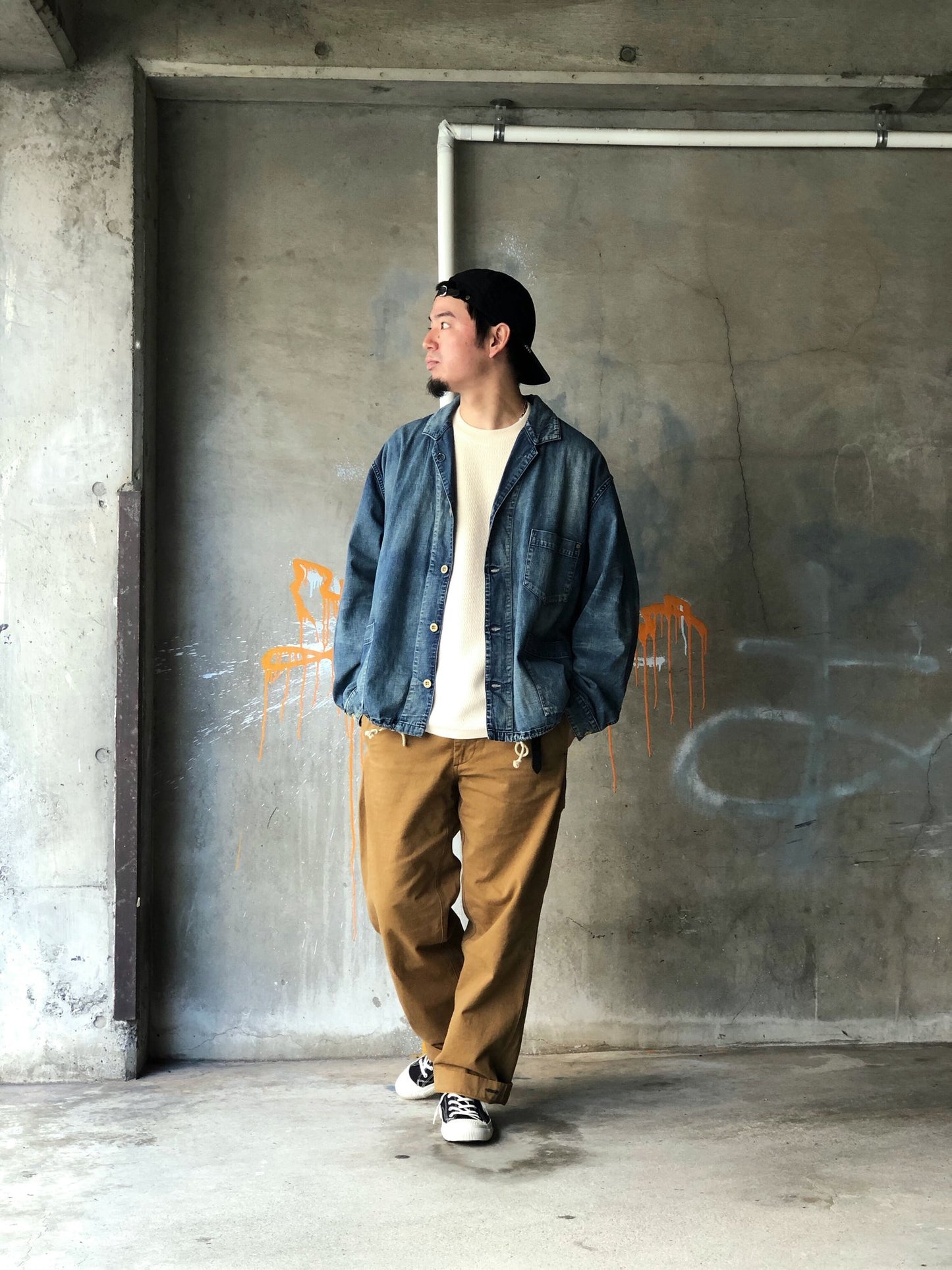 LIKE "VINTAGE" CHINO PANTS / BROWN