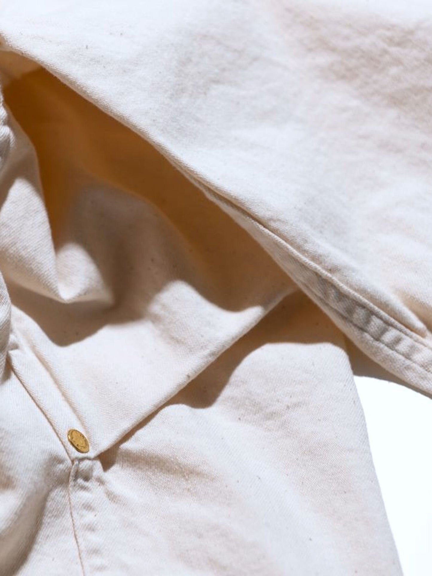 AN109 / DENIM TUCK OPEN COLLAR SHIRT / NATURAL