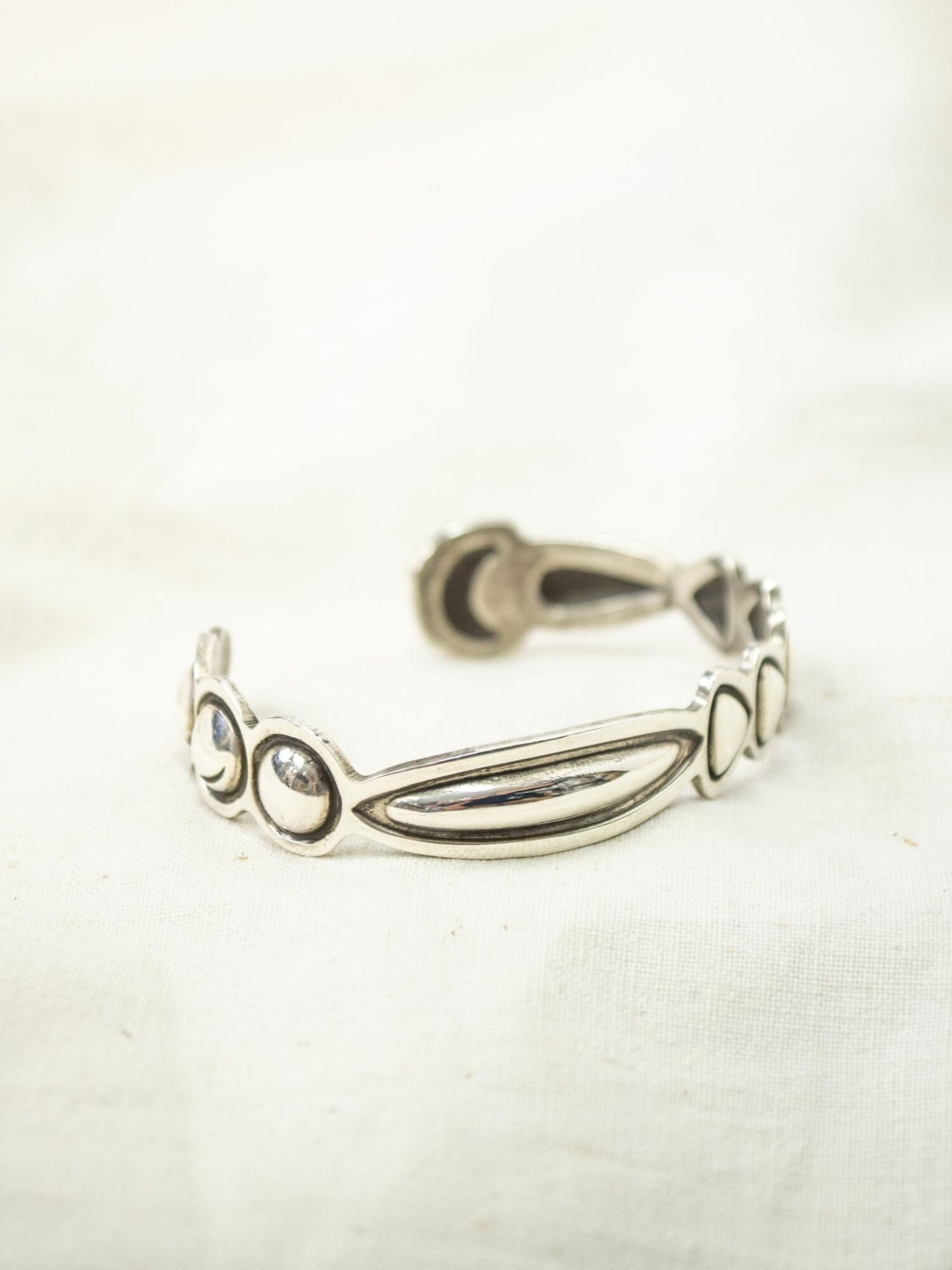 ALEX SANCHEZ SILVER BANGLE / TYPE B