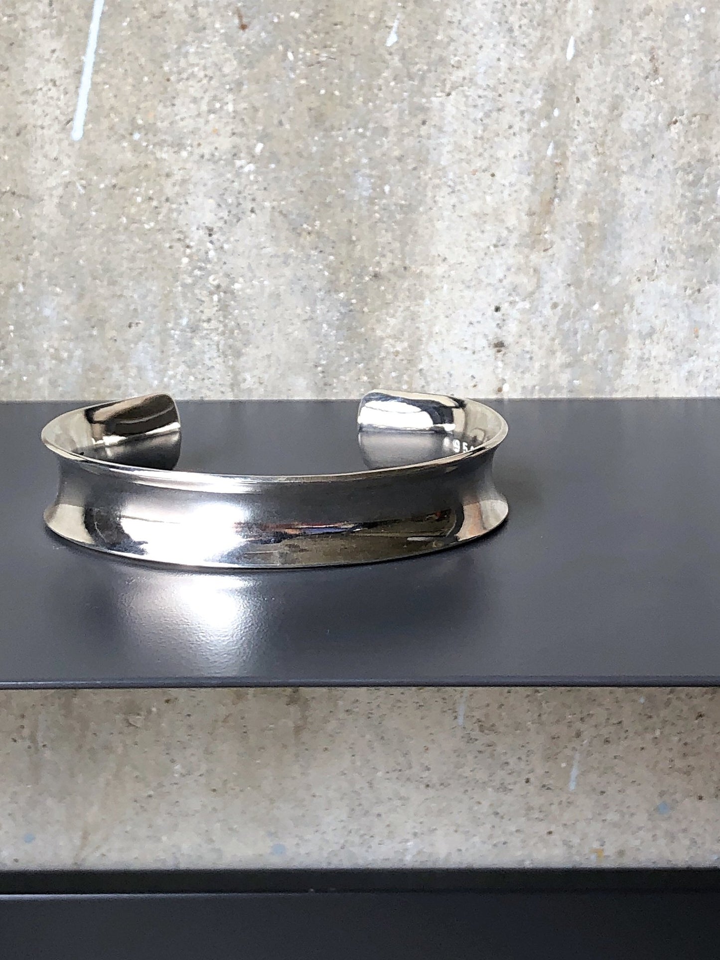 L-LINE BANGLE / MIDDLE