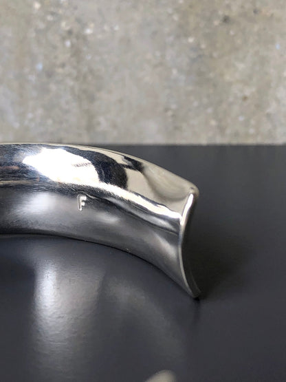 L-LINE BANGLE / MIDDLE