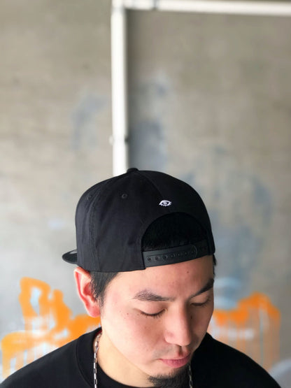 百 CAP / BLACK/WHITE