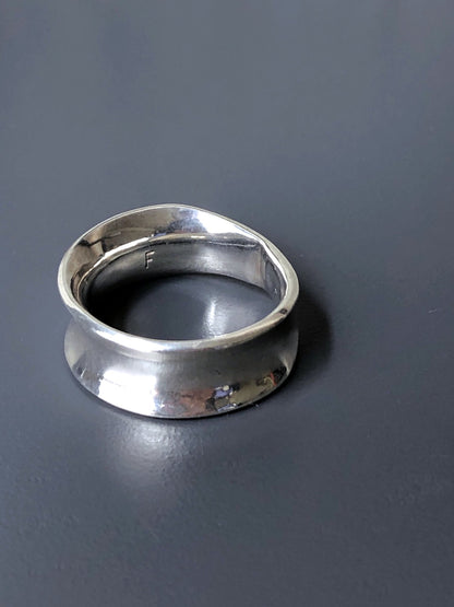 L-LINE RING / MIDDLE