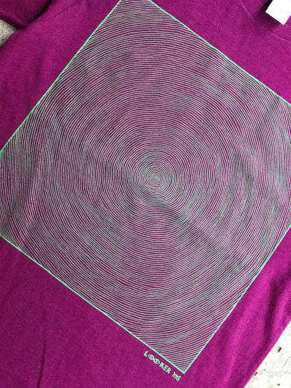 ONE LINE SWIRL TEE / STRANGE PURPLE