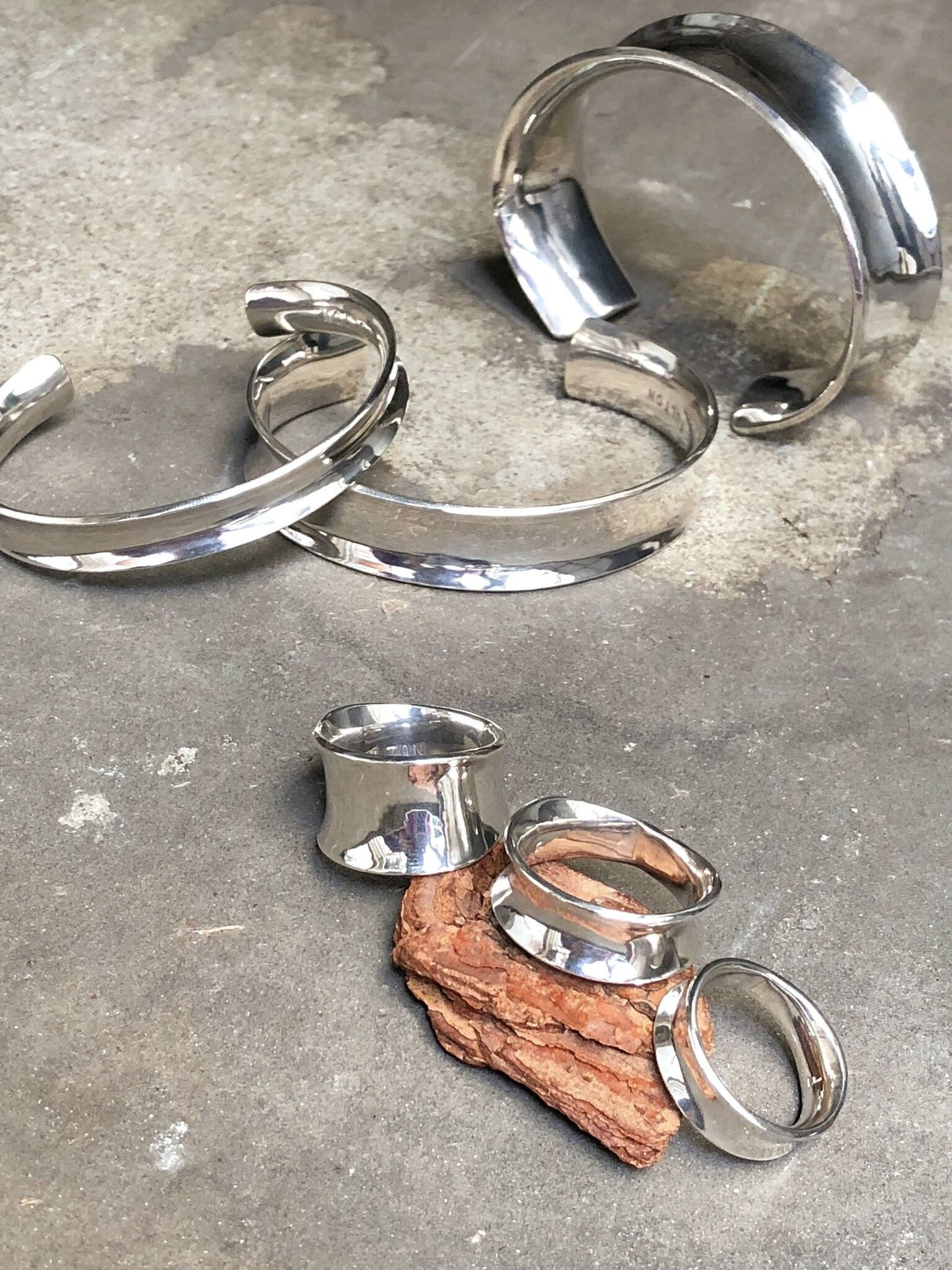 L-LINE RING / MIDDLE