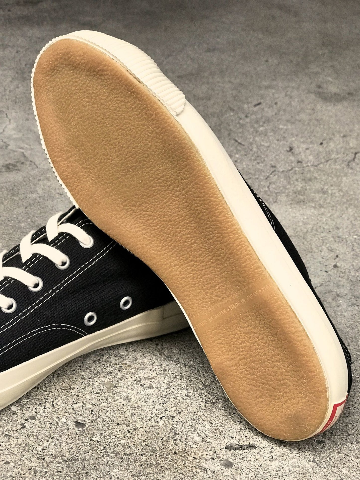 Shellcap Low / kuro/off white