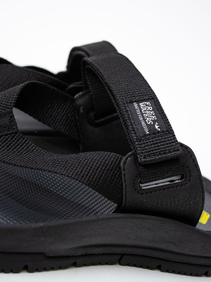 TRIFECTA / Black/Black