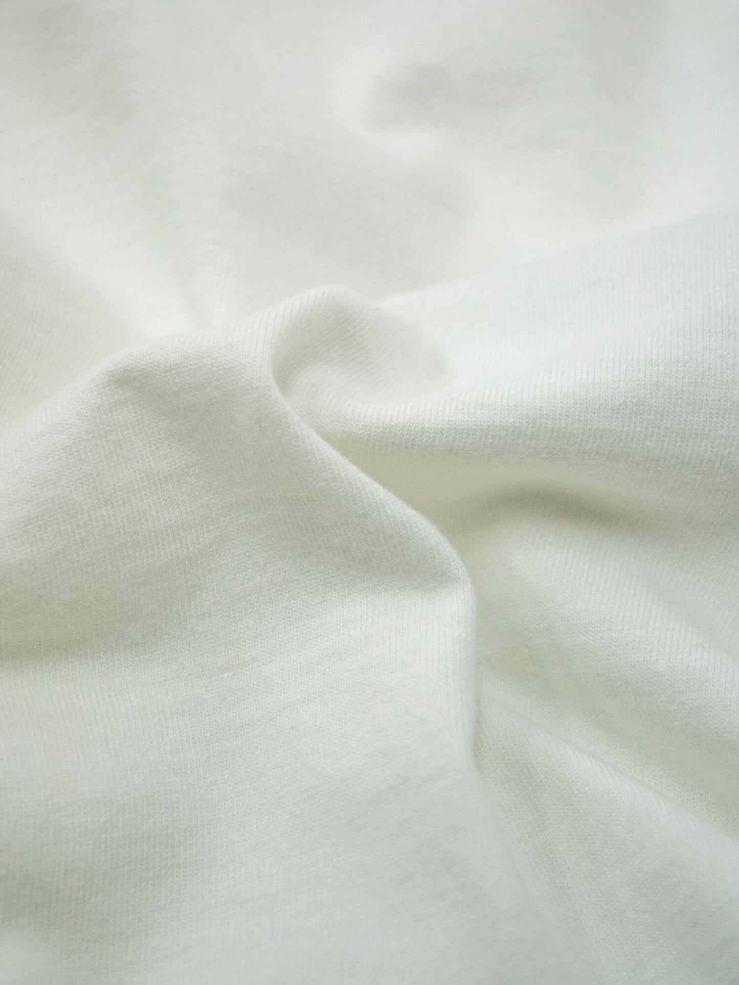 TF00398 / "MANATSU" TEE / WHITE
