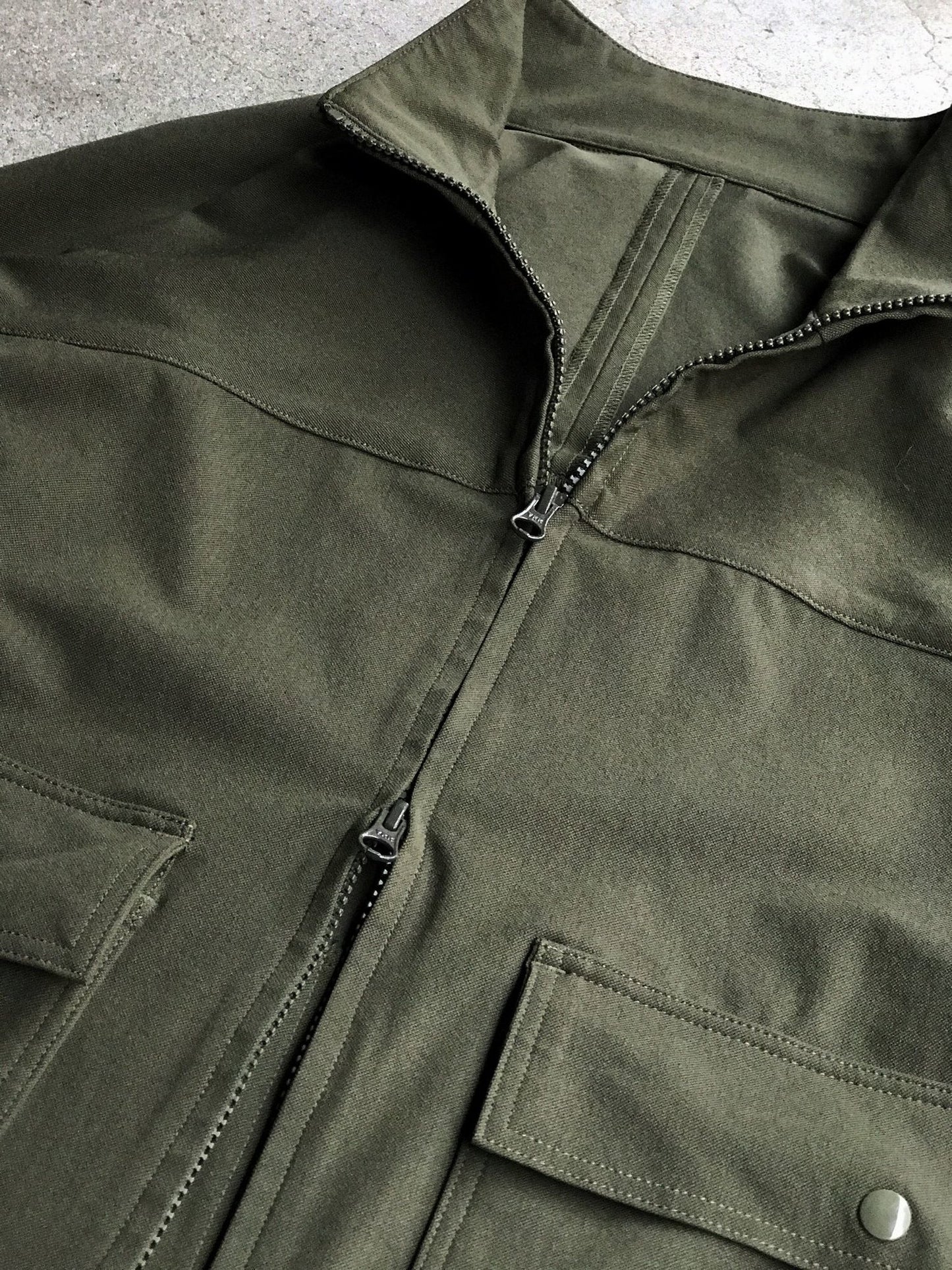 TRIP OVER JKT / ARMY