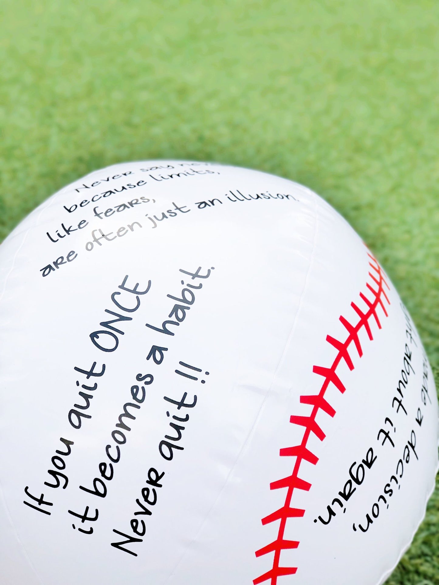 Memorial Beachball / ball