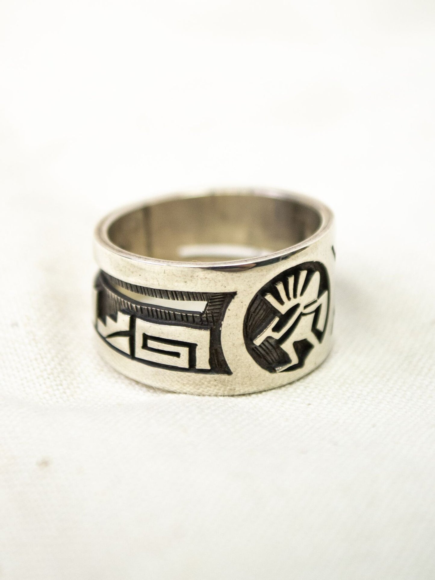 LUCION KOINVA SILVER RING