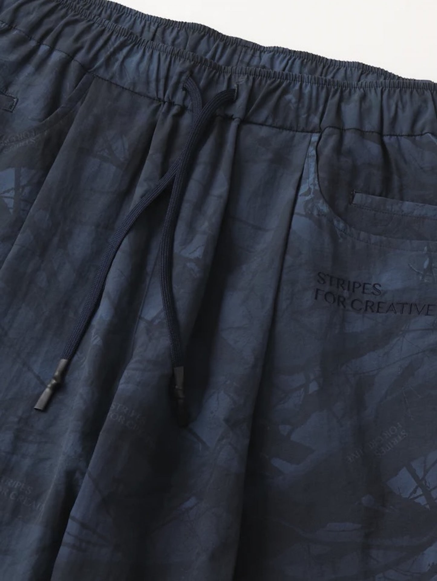 WIDE TAPERED EASY PANTS (REAL TREE CAMO) / Navy tree camo