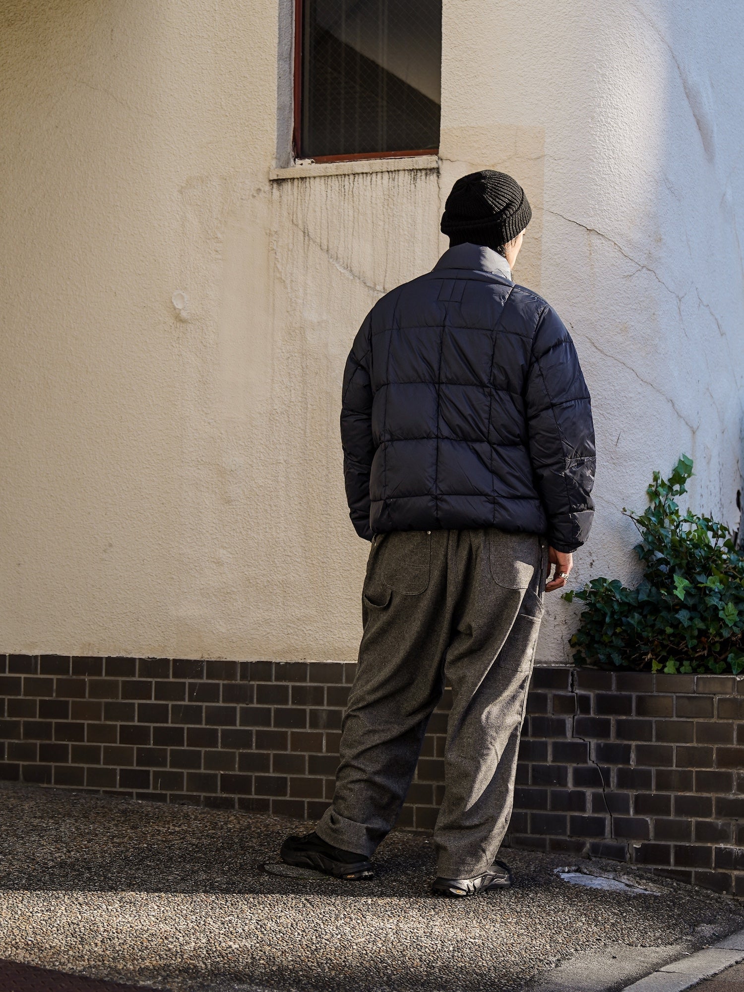 MOUNTAIN PACKABLE VOLUME DOWN JACKET / Dark navy – FLATBUSH