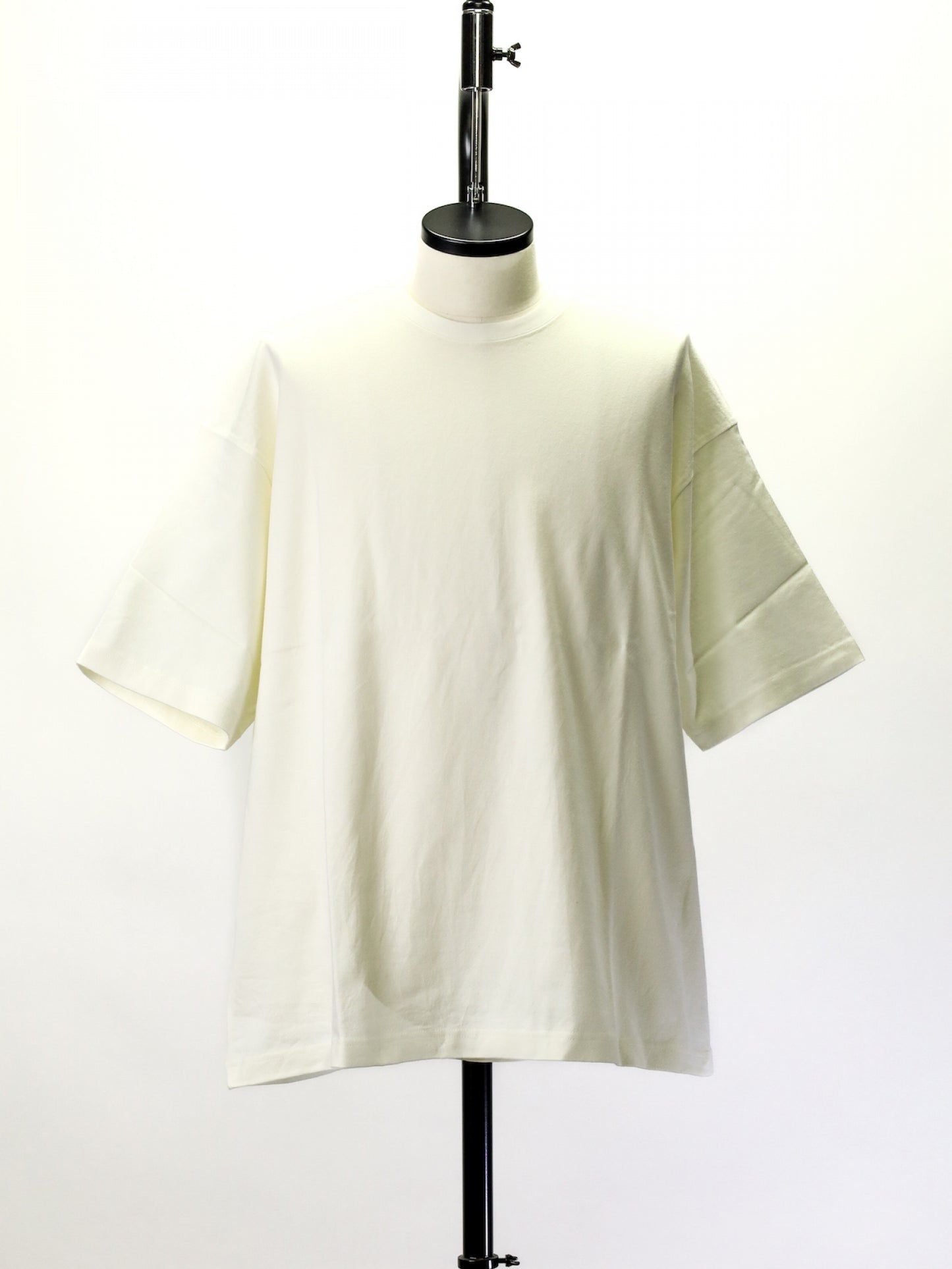 NEW BASIC SS TEE / White