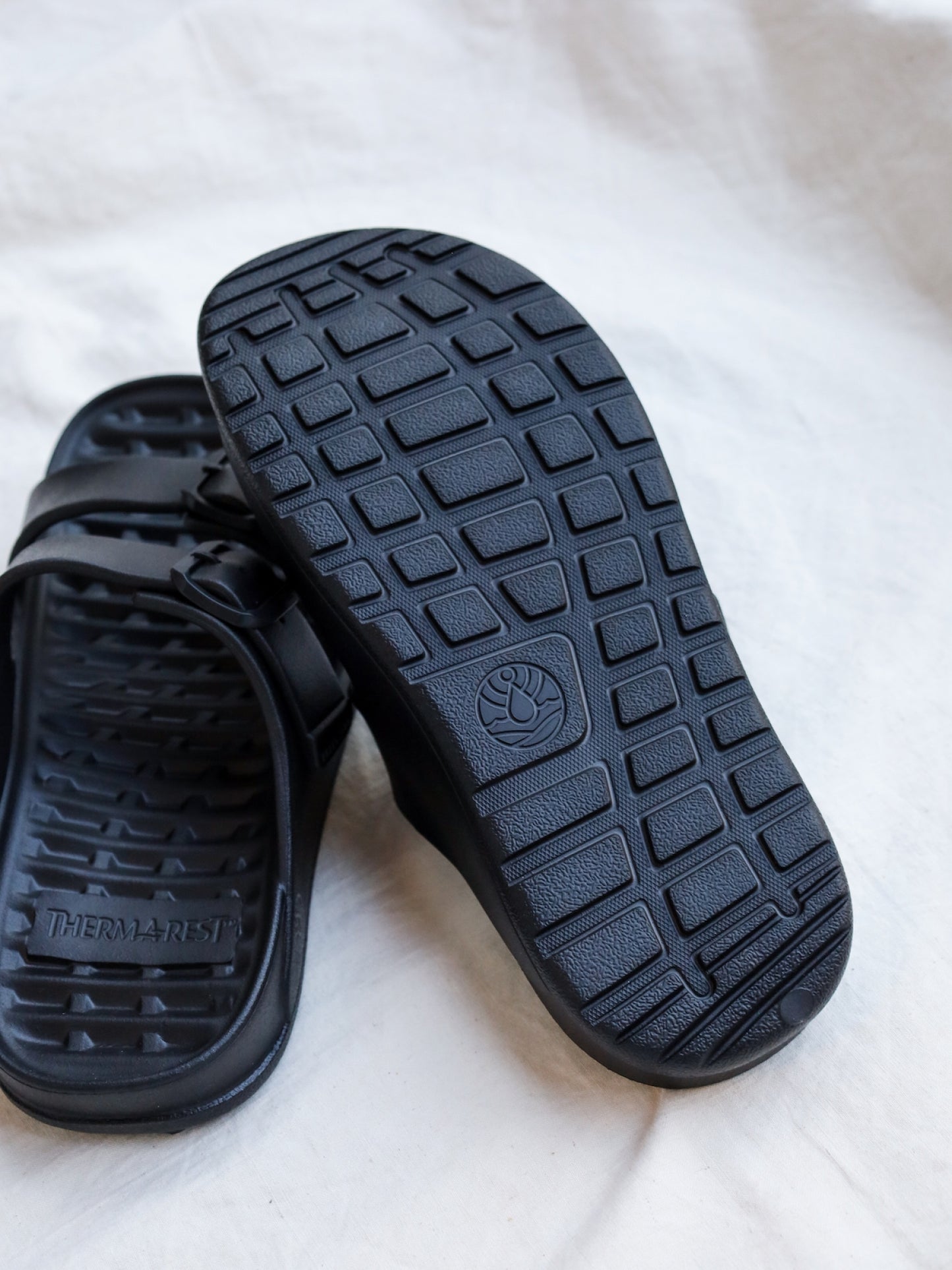 CLOUD9 EXPLORER / Black