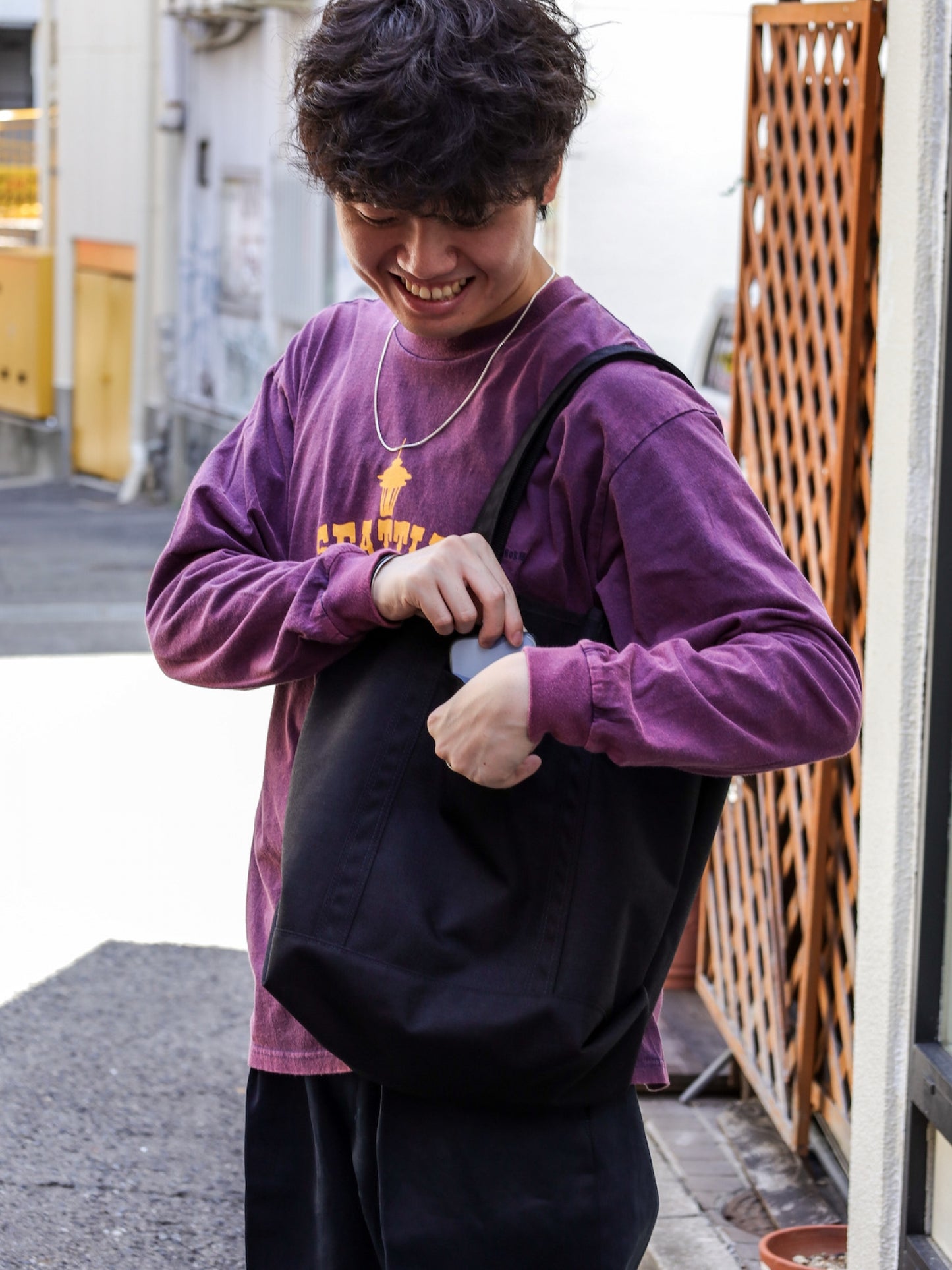 REVERSIBLE CAMP STEADY TOTE BAG / Black×indigo