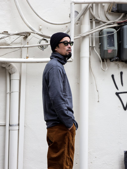 メリノウール裏毛タートルネック / グレー