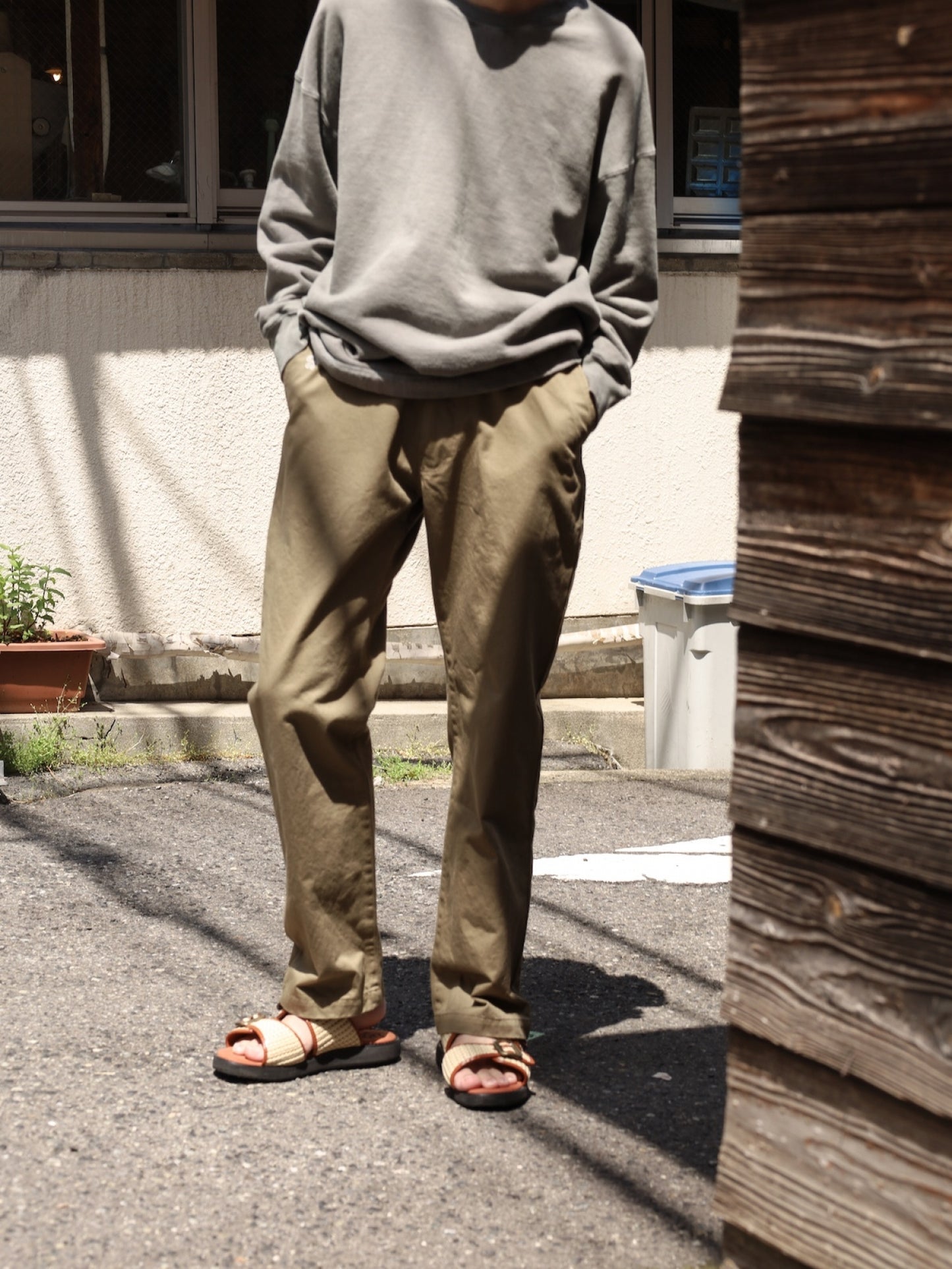 コードチノパンツ / サンドカーキ