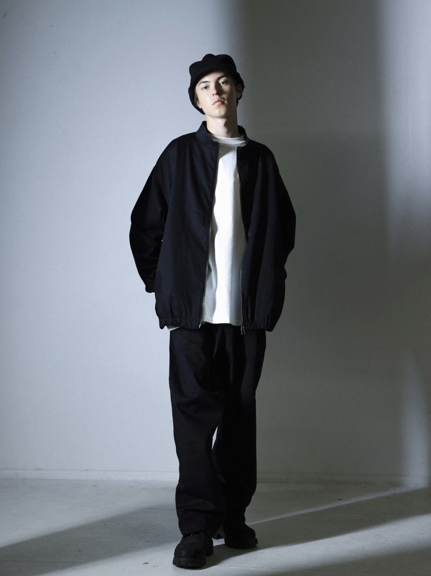 ORGANIC COTTON TWILL TRACK JACKET / Black