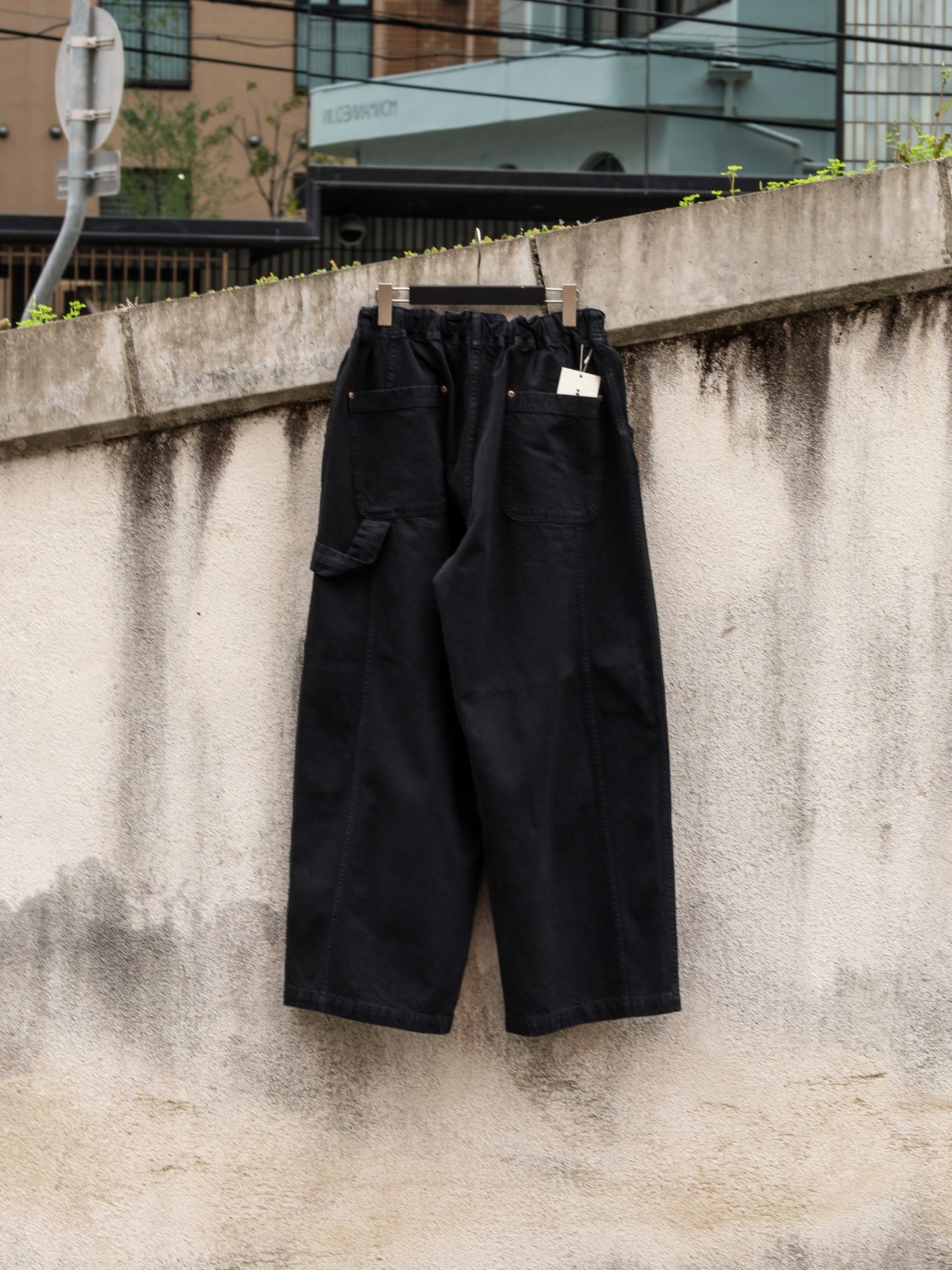 D.P BALLOON OW (FLATBUSH LTD.) / Black
