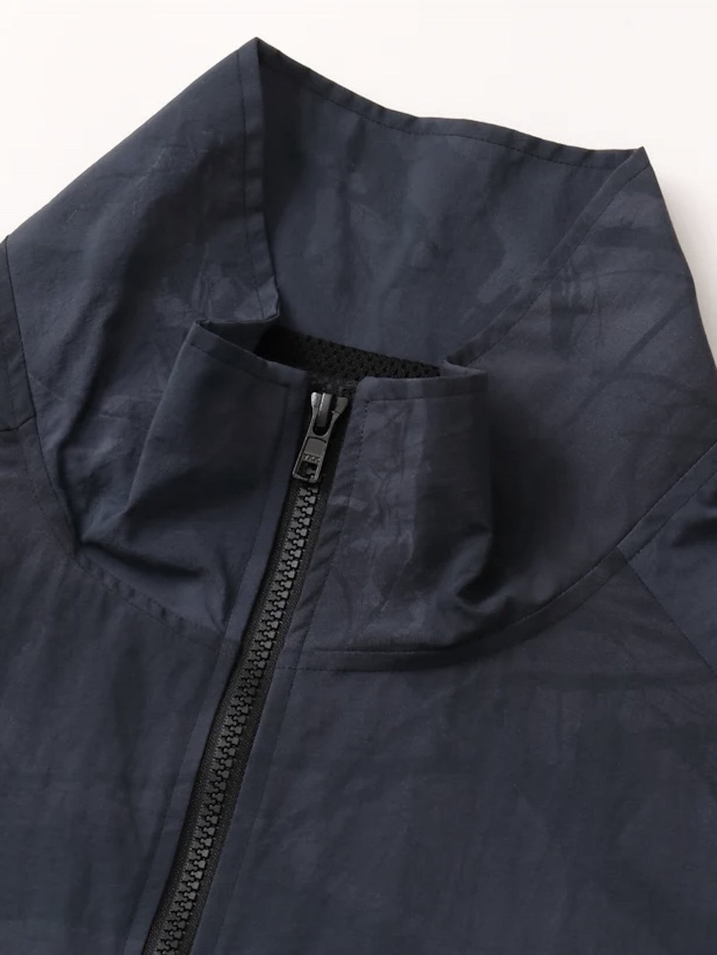 WINDBREAKER JACKET (REAL TREE CAMO) / Black tree camo