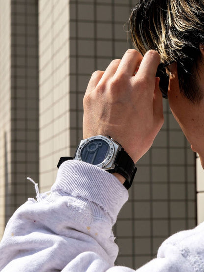 FLIP SCREEN DIGITAL STAINLESS BEZEL / Black